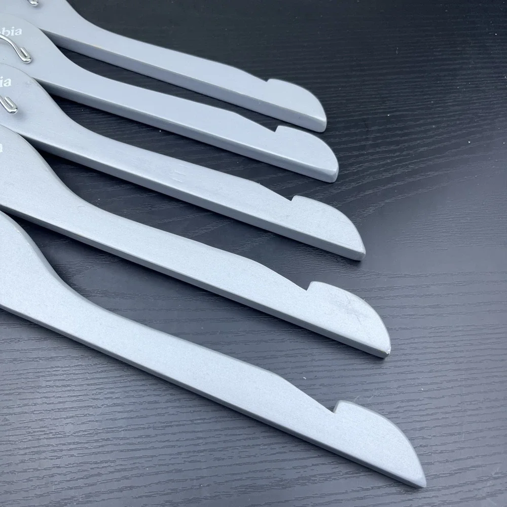 Columbia Sportswear Company Wooden Clothes Hangers Gray Set‎ of 5